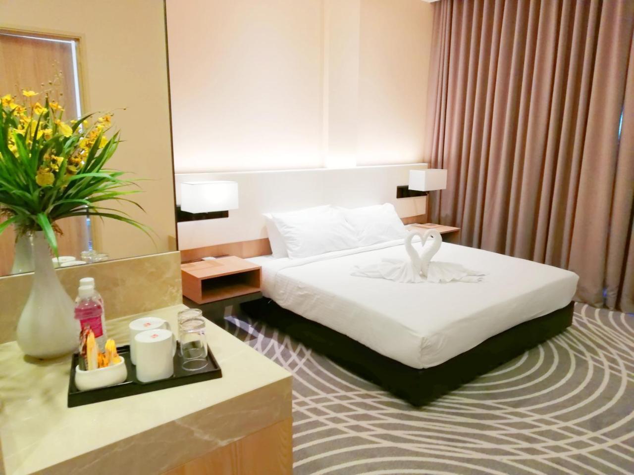 Upper View Regalia Hotel Kuala Lumpur Eksteriør bilde